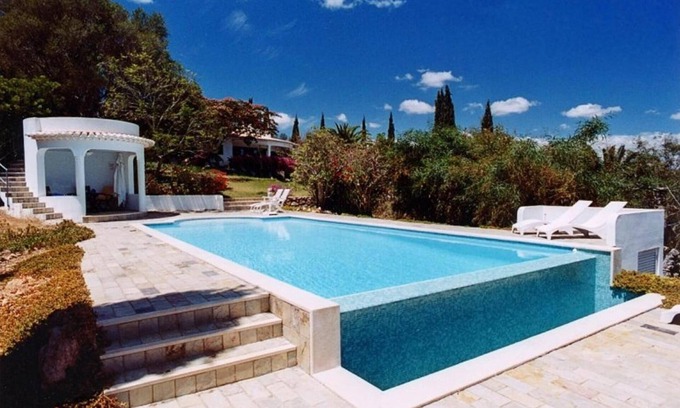 Farta Vacas Villa | Encantadora Villa cerca de Lagos, piscina y vista al mar, tranquila con privacidad completa