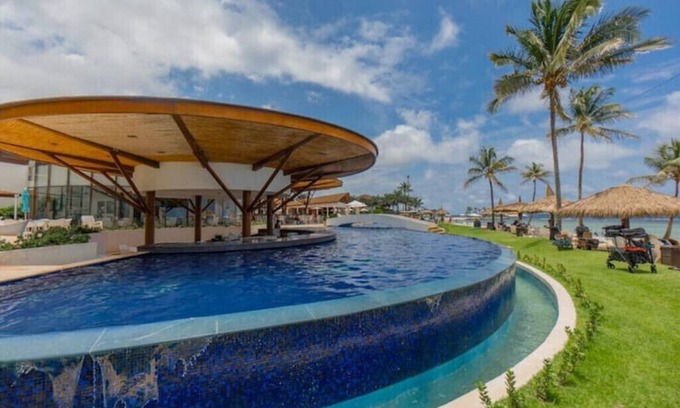 Colon Villa | Charming Villa with Jacuzzi & Lagoon Access at Playa Escondida Resort