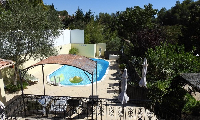 Ceyreste Villa | Encantadora villa cerca de cassis situada entre mar / colinas 5mm playas WIFI