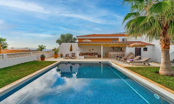Armenime Villa | Villa 4 Armeñime - Charming Villa
