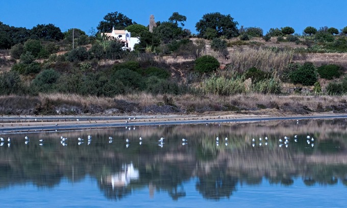 Olhao Villa | Encantadora propiedad con vista panorámica al mar, a poca distancia de Fuseta