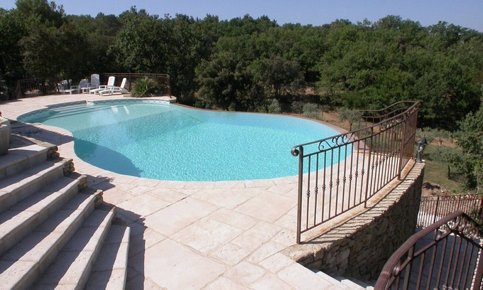Venasque Casa | Encantadora villa con impresionantes vistas, piscina privada, parque infantil