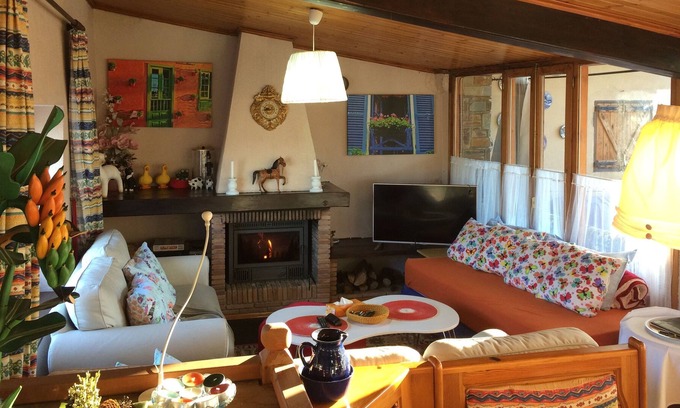 Alas Casa | Charming Village House form 1704