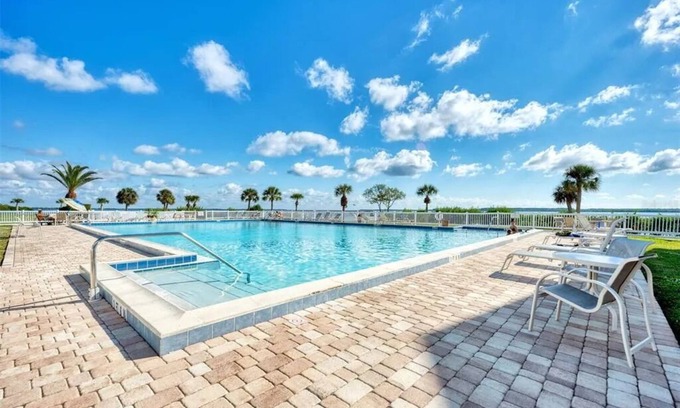 El Jobean Condominio | Charming Waterfront Resort Vacation