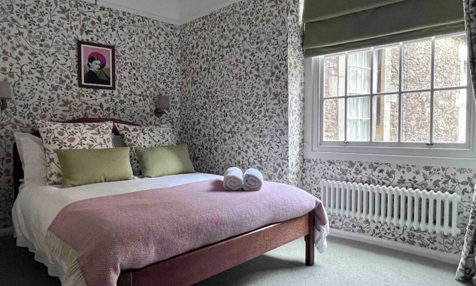 Frome Cabaña | Charming Weaver's Cottage in Historic Frome