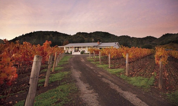 Napa Casa | Encantador, bien situado, 6. 4 Acre Napa Valley Home con Vistas