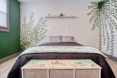 Windsor Park Apartamento | Charming Windsor Park Stay 1br1ba W Workspace