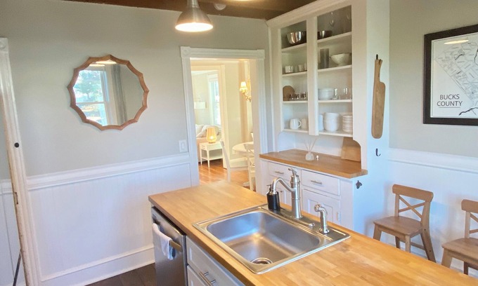 Yardley Casa | Charming Yardley Boro home! Steps to shops/restaurants, close to major transit