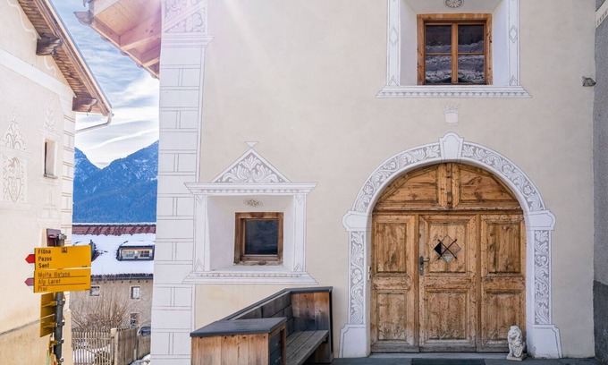 Engadin Scoul Casa | Chasa Sömmi: Luxurious Engadine house in Ftan with panoramic terrace