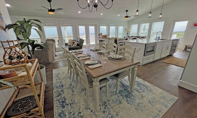 Grand Isle Casa | Chasin Tail - Beachfront - Island Realty