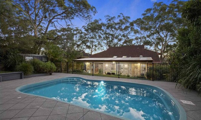 Bateau Bay Casa | Château Bateau perfect for multiple families w/pool & 600m from beach