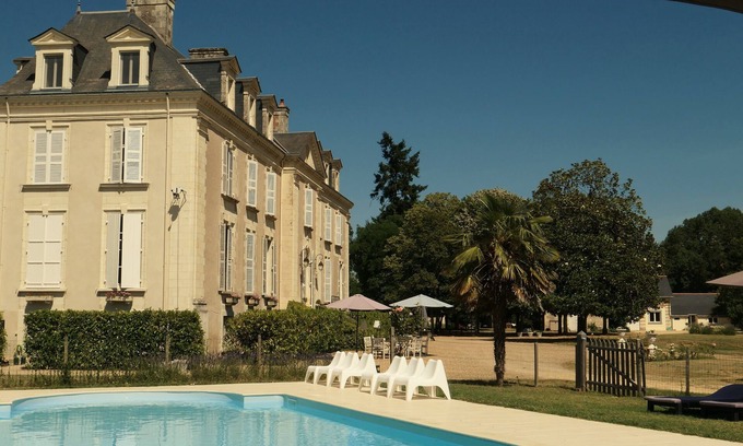 Brion Apartamento | Château de la Mothaye apartment in the middle of the famous Loire Valley.