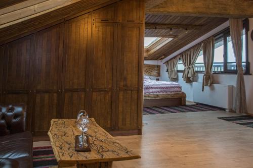 Kozichino Casa | Chateau Erkech