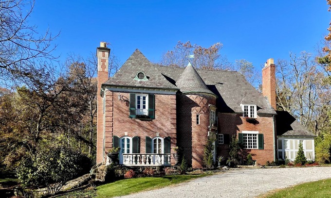 Mansfield Casa | **Chateau House Built in 1929**