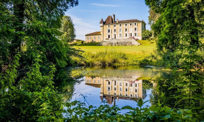 Thiviers Otro | Chateau Tessyiere - Nueve Habitaciones , Capacidad 18