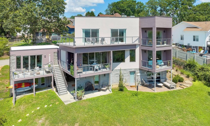 Chattanooga Casa | Chatt Pulse: Spacious, Chic Chattanooga Retreat