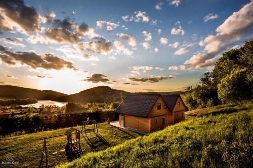 Bobrka Chalet De Esquí | Chaty na Cholewicy Domki Całoroczne