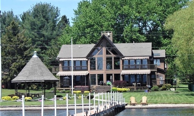 Dewittville Casa | Chautauqua Lakefront Estate
