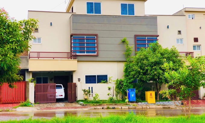 Rawalpindi Casa | Cheap modern design luxury house with free parking