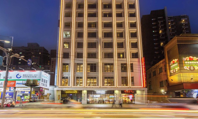 Luzhou Hotel | F Hotel Luzhou Taipei