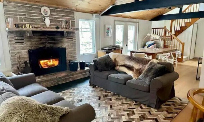 Big Indian Casa | Cheekymoose Mountain House