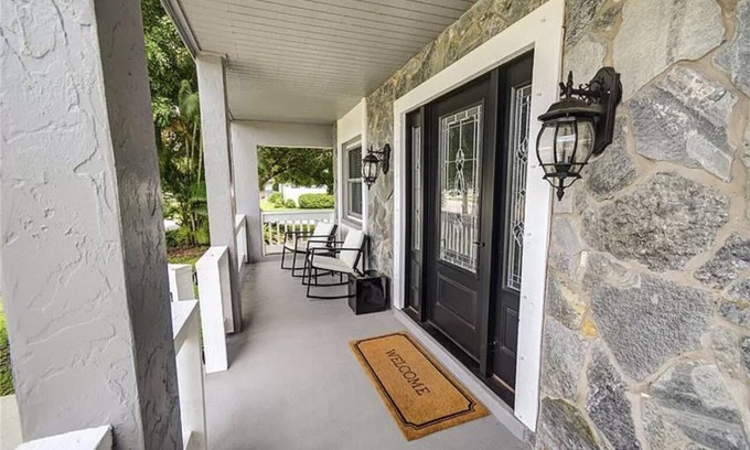 Sarasota Casa | Cheerful 3-bedroom two story house NO POOL AT THIS TIME