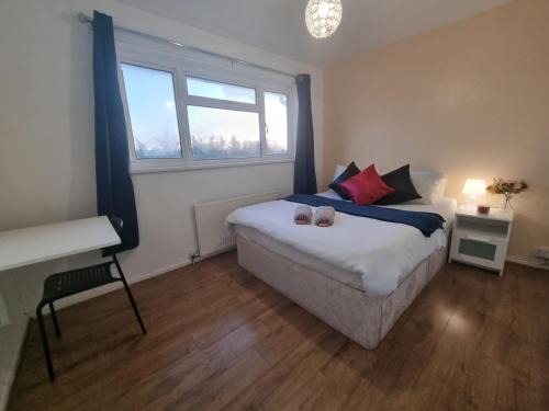 Hillingdon Apartamento | Cheerful 4/5 bed house - Heathrow