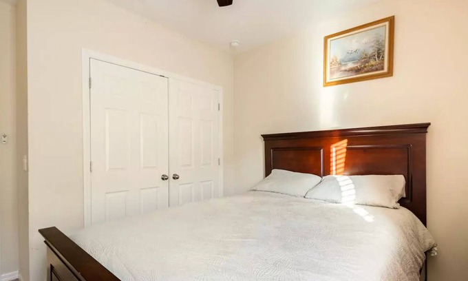 Marbella Casa | Cheerful 4-Bedroom Home, close to Disney