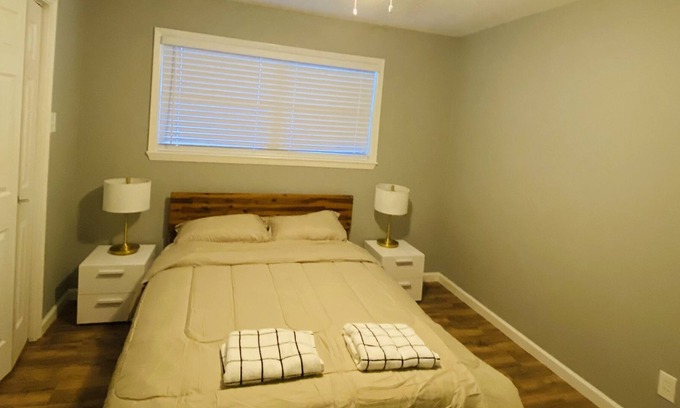 Houston Casa | Cheerful 4 bedroom home that sleep 14 in Houston