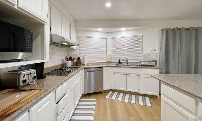 Berryessa Casa | Cheerful 4B3B house in Silicon Valley