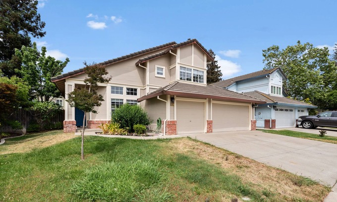 Elk Grove Casa | Cheerful 4BR Entire house with Free parking/Family