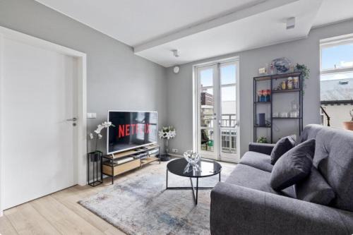 Hliðar Apartamento | Cheerful Down Town Apartment