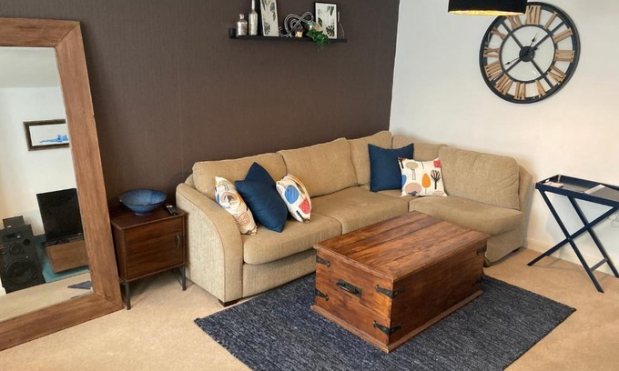Kirkdale Casa | Cheerful Home FOR FOOTBALL, DOCKS AND CITY CENTRE