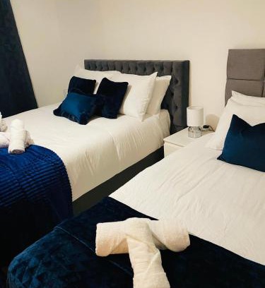 Doncaster Casa | Cheerful home near City Centre,Station& RaceCourse
