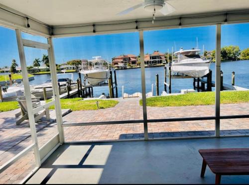 Caloosahatchee Casa | Cheerful home with two Bedrooms
