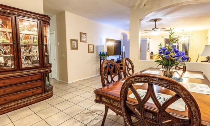 Crystal Point Casa | Cheerful house