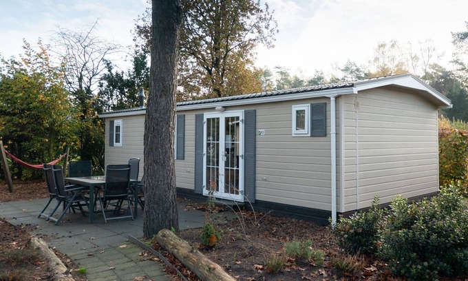 Otterlo Chalet De Esquí | Alegre casa móvil cerca de Park De Veluwe