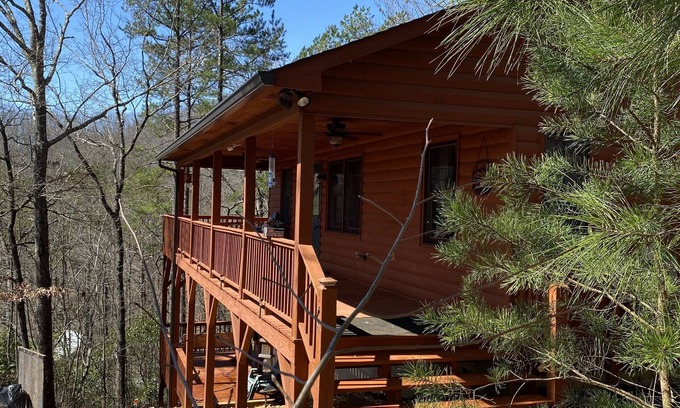 Murphy Cabina | Cheerful quiet mountain cabin on outer edge of Murphy
