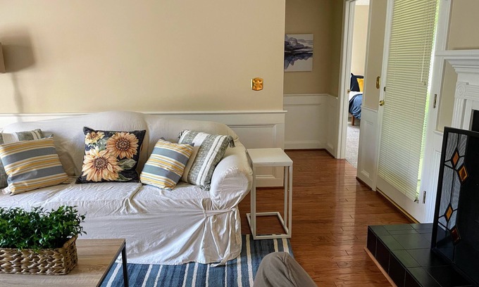 Harbison Casa | Cheerful & Spacious 3 Bedroom Home