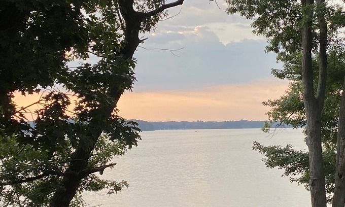 Amery Casa | Cheers to Blue Skies! - Waterfront on Lake Wapogasset & Bear Trap Lake