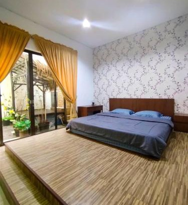 Surabaya Casa | Cheery Room 101