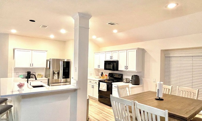 Southeast Arlington Casa | "Cherished home" is an open concept home, family/children friendly. Clean, comfy