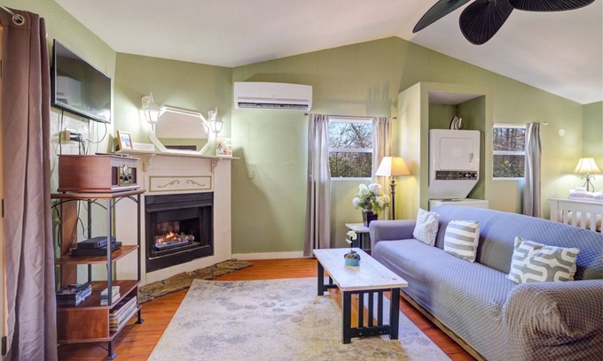 Sautee Nacoochee Cabaña | Cottage con Encanto en el bosque