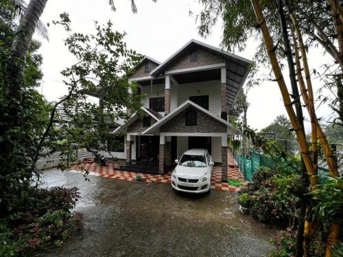 Anachal Casa | Cherry blossom homestays Munnar 3BHK