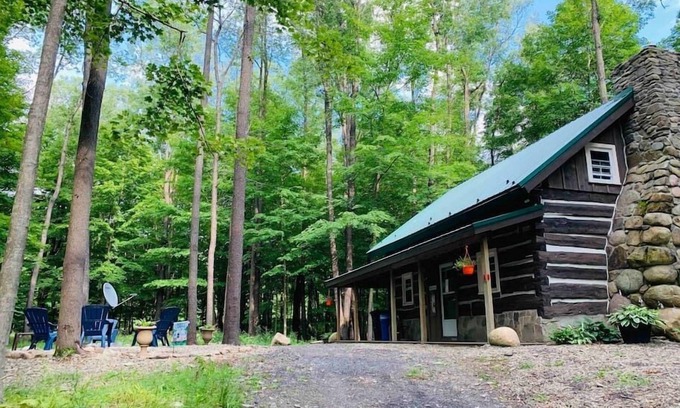 Cherry Creek Cabina | Cherry Grove - Rustic Log Cabin