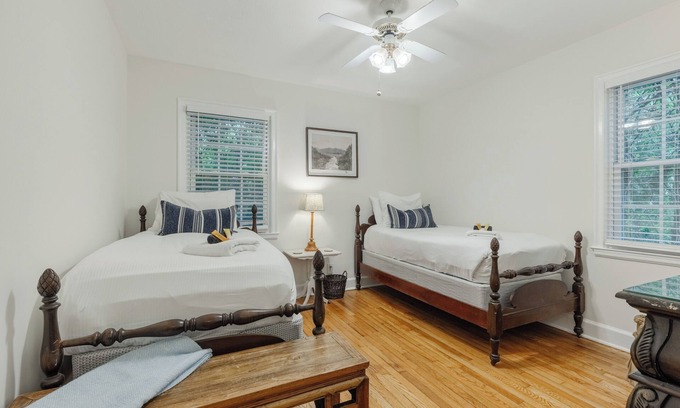 Greenville - Spartanburg Casa | Oasis acogedor, a 7 minutos del centro de la ciudad, familia, negocios y perros. Wi-Fi gratis
