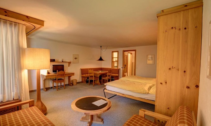 Silvaplana Apartamento | Chesa Munteratsch 1-Zimmerwohnung 206 Typ B