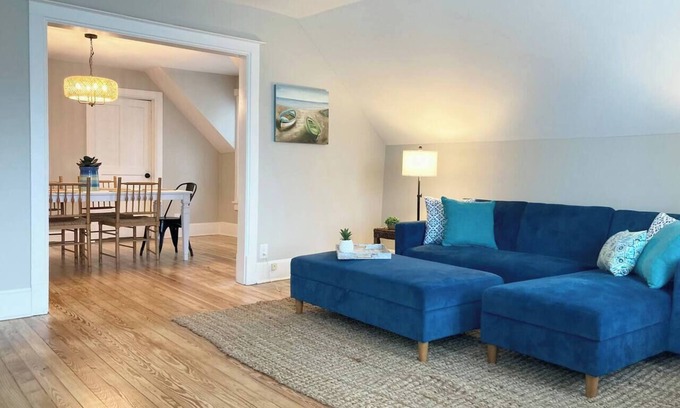Chesterton Apartamento | Chesterton Charmer: Upper Unit
