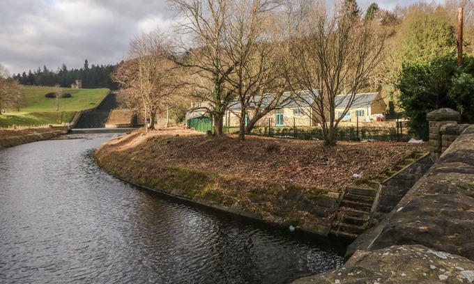 Hoylandswaine Cabaña | Chestnut Cottage