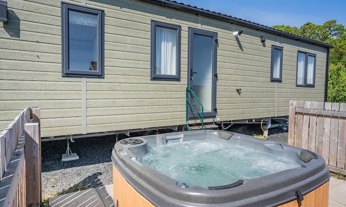 Coldstream Casa | Cheviot Retreat - 2 Bedroom (Pet Friendly)